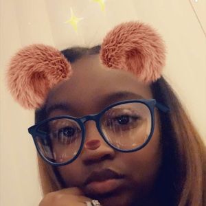 Meet your Posher, Kori